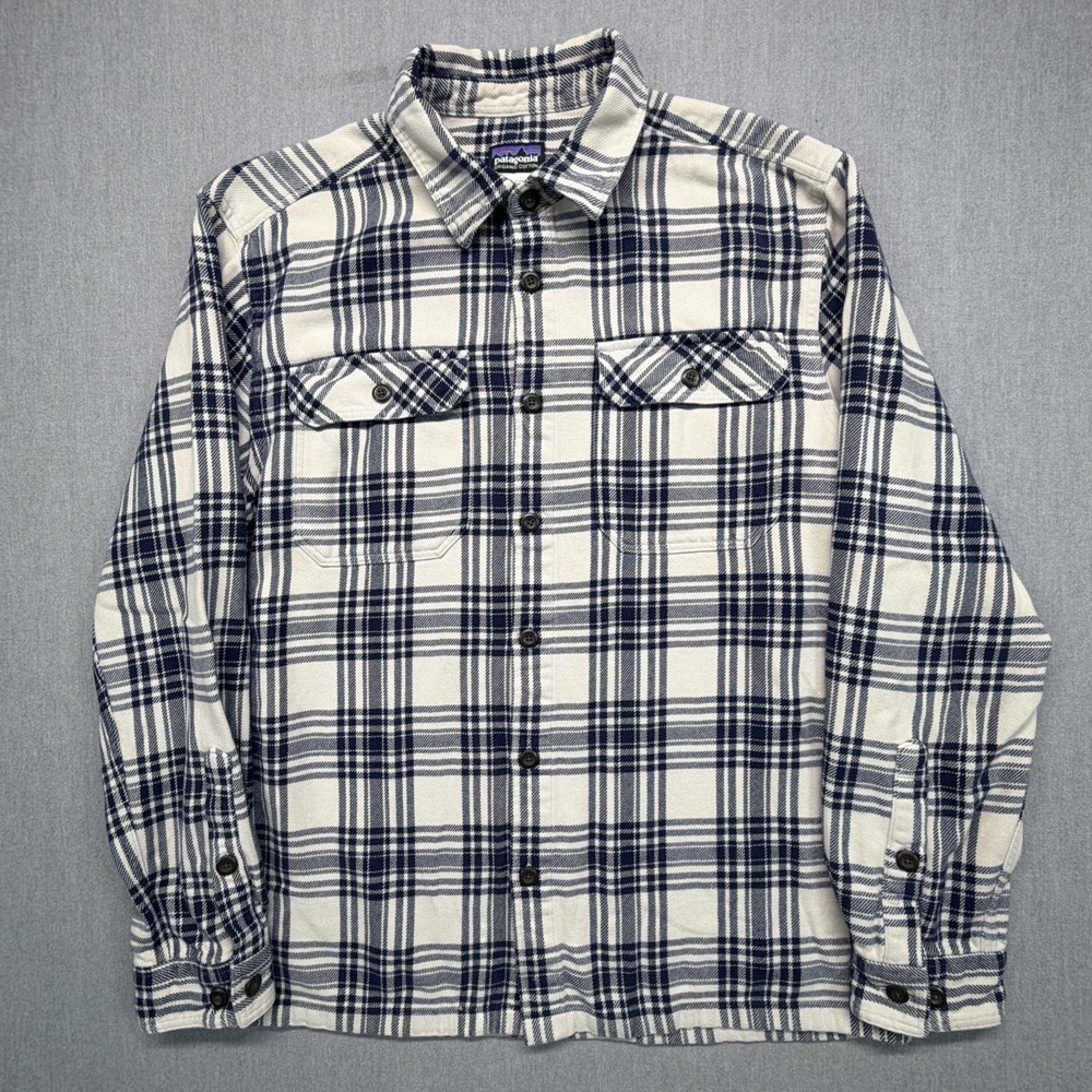 Patagonia‎ Flannel Shirt Mens Medium Blue Plaid Fjord Button Up Outdoors
